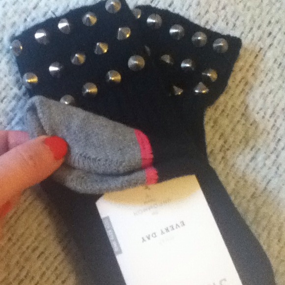 🌀SOLD🌀 Studded Stance Socks - Mash Everday - Picture 2 of 3