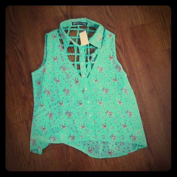 NEw with tags floral top