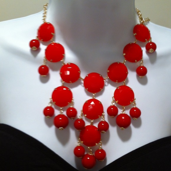 ***New*** red and gold necklace - Picture 3 of 3