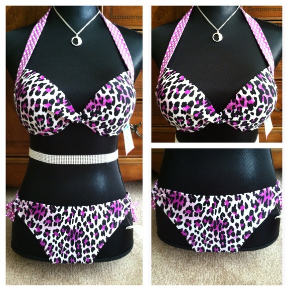 ***SOLD*** Beautiful and Sexy 2-piece Bikini