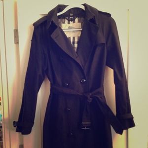 Classic Black Burberry Trench- Size 10