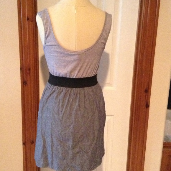 grey dress with built in waist belt! - Picture 2 of 3