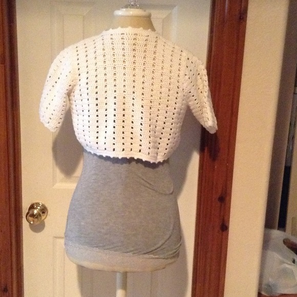 off white crocheted sweater with (or without) tank - Picture 2 of 4