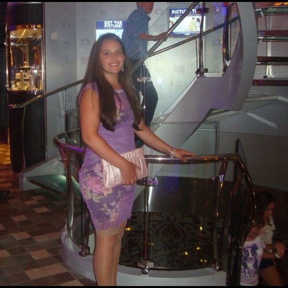 Floral dress - Picture 2 of 3