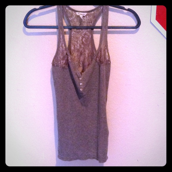 super cute light grey tank with lace! - Picture 1 of 4