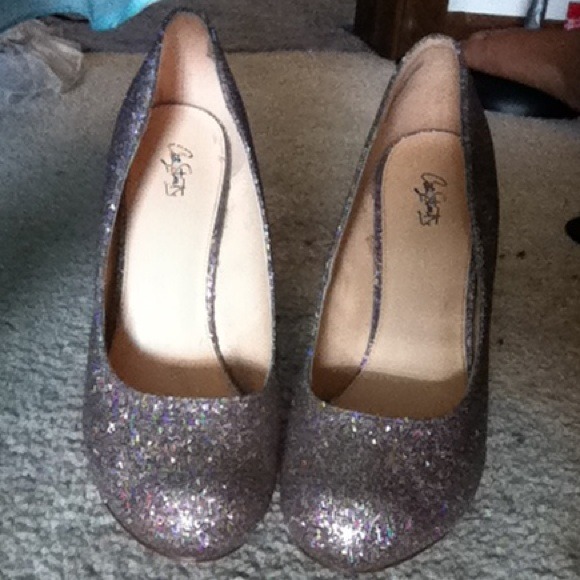 Mauve Sparkly Heels - Picture 1 of 3