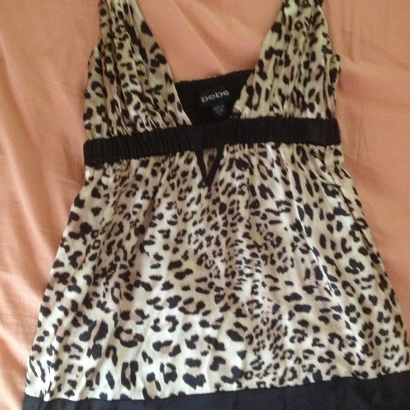 Very sexy bebe leopard top