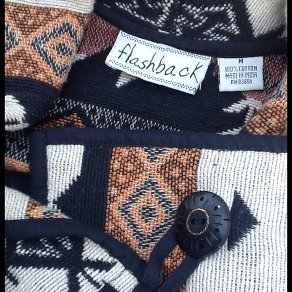 Gorgeous Southwest Design Jacket perfect for Fall! - Picture 3 of 4