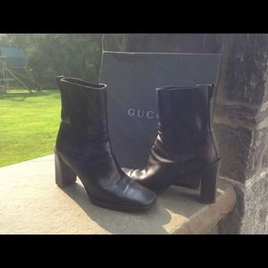 Gucci black boots AND 2 Ralph Lauren Sweaters