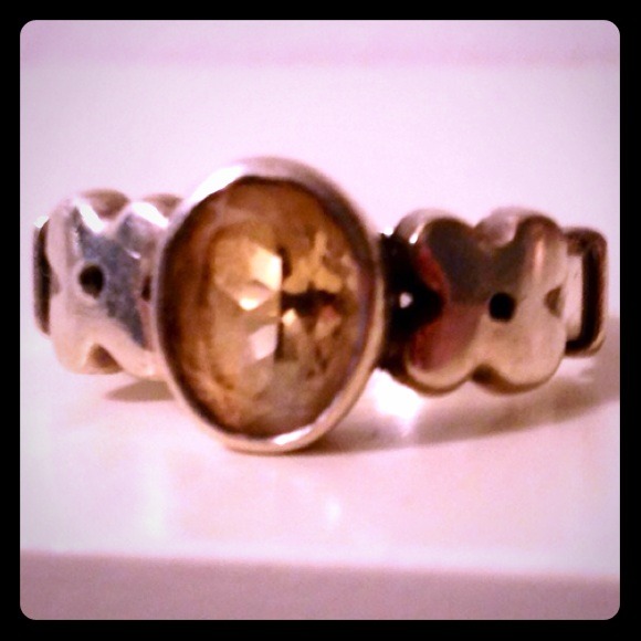 Beautiful yellow Stirling silver ring