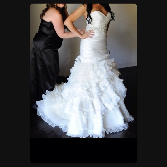 Lazaro Wedding Gown - Picture 2 of 4