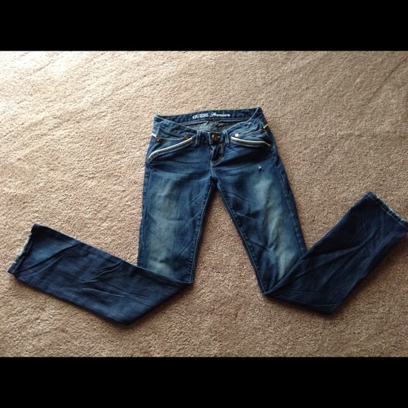 Guess Jeans - Picture 1 of 4