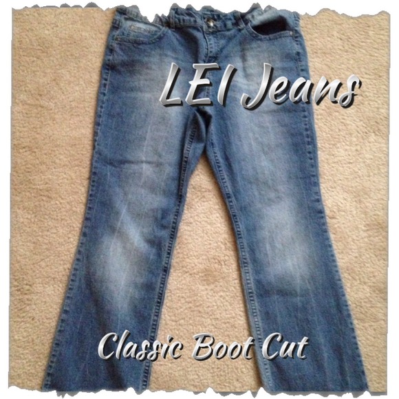 SOLD Bundle💕LEI Bootcut Jeans💕