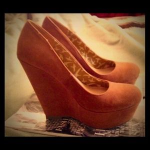 Pumps size 6
