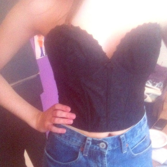 Adorable Lacy Black Boustier