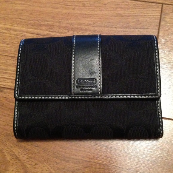Coach wallet like new!
