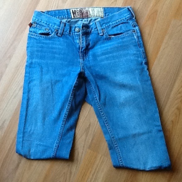 Hollister size 5 long jeans