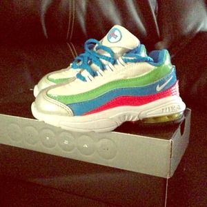 Air max 95 size 8 toddlers