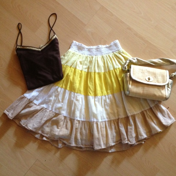 Old Navy Dresses & Skirts - ❌Sold❌•••"OLD NAVY"colorful skirt•••