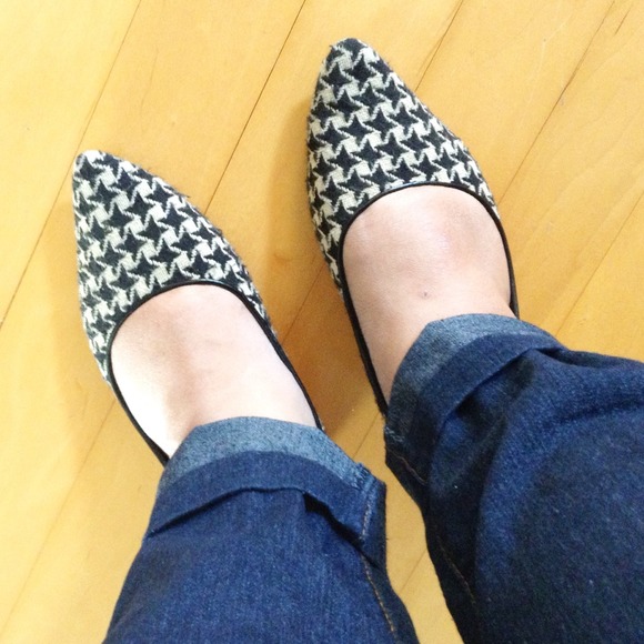 ❌SOLD❌Houndstooth Kitten Heels