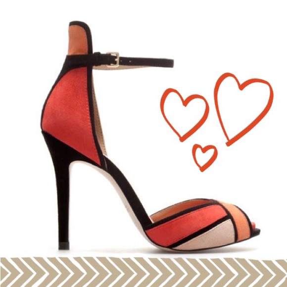 Zara Shoes - 🔥HOST PICK: Zara coral colorblock heels