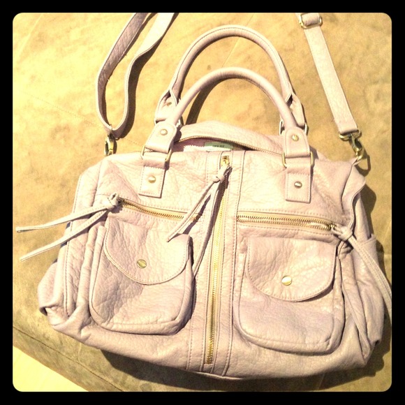 New purple purse big with lots of pockets