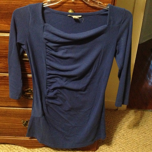 Blue Derek Heart 3/4 sleeve ruched top L
