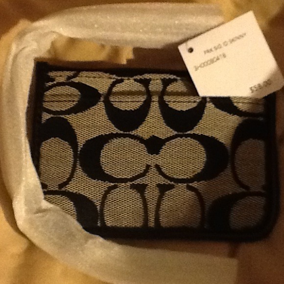 Coach Clutches & Wallets - SOLD IN BUNDLE Authentic Coach ID holder