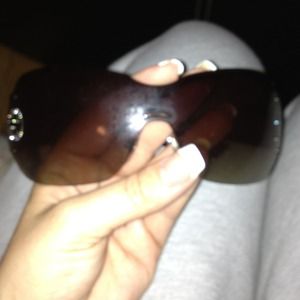 Black gucci sunglasses