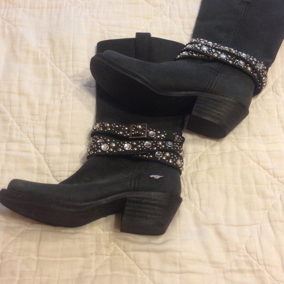 Black rocketdog boots
