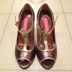 🚫SOLD🚫 Betsey Johnson pumps