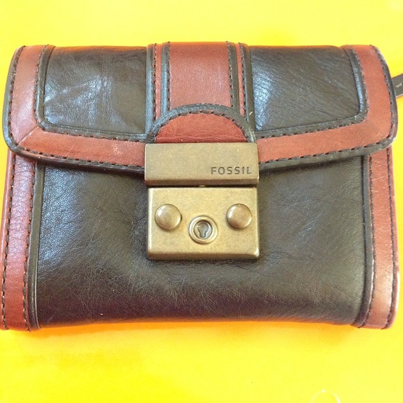 Fossil Leather Wallet