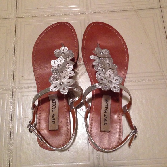 Steve Madden sandals