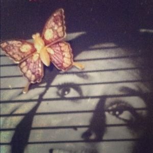 💜Beautiful purple butterfly pin💜