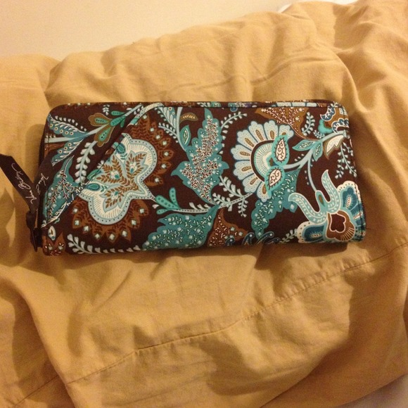 Vera Bradley passport wallet