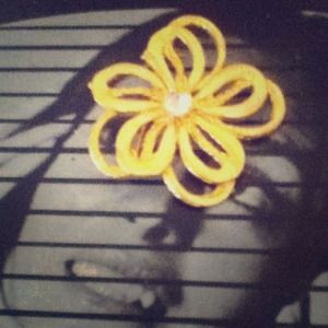 Gold flower pin