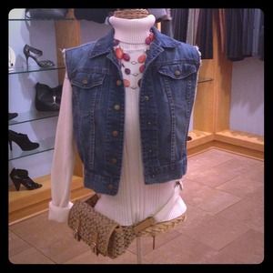 SOLD-----> Jones New York Turtleneck Sweater