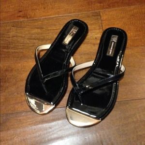 New I.N.C. Patent Flip Flops