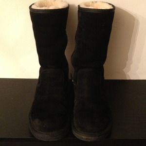 Authentic black uggs