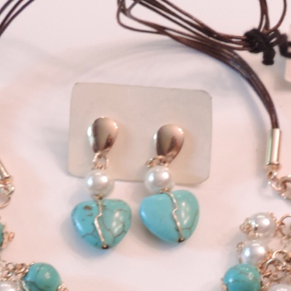 Necklace and Earring Set 20 % off - Picture 3 of 4