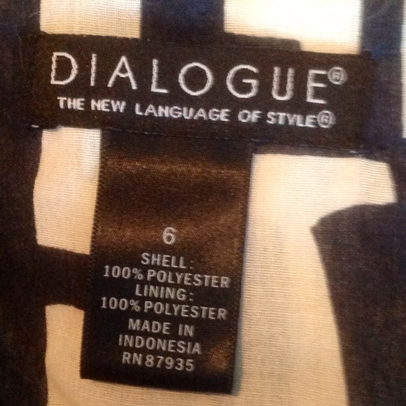 BUNDLED! Navy print skirt - Picture 2 of 2