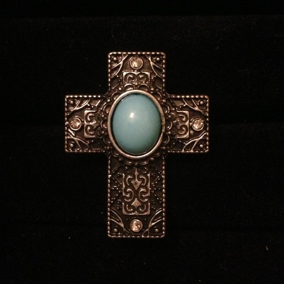 Beautiful cross ring