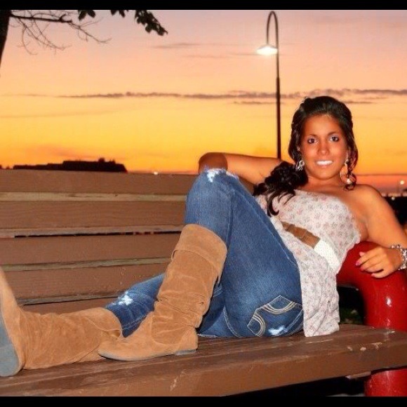 Brown suede boots! - Picture 1 of 2