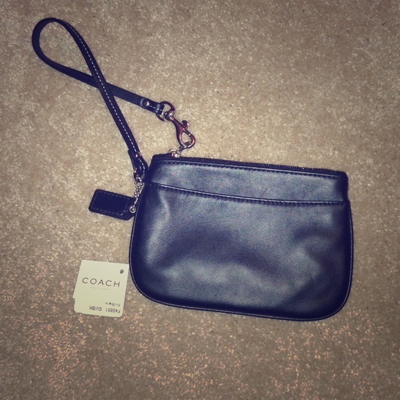 Coach Black Wristlet. NWT!! AUTHENTIC
