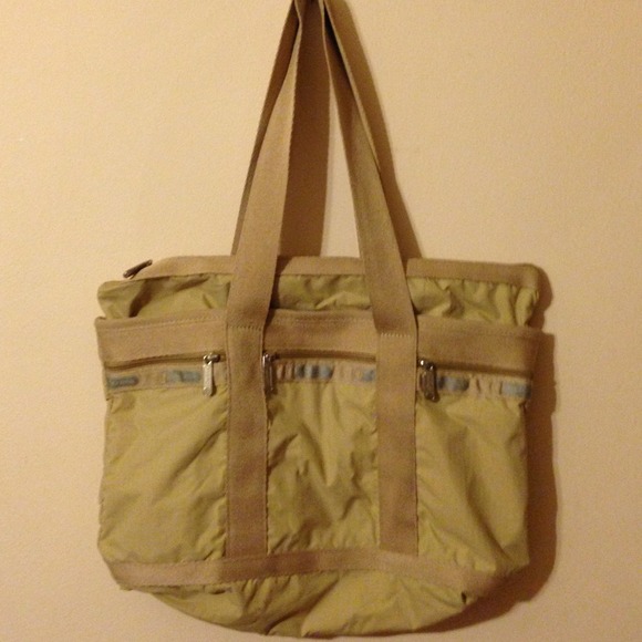 LesSportSac tote
