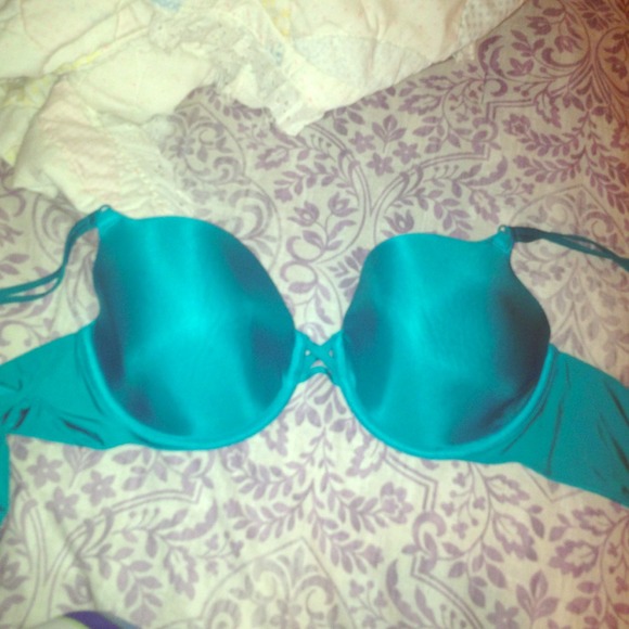 🚨reduced🚨38C DemiVictoria secret bra almost new