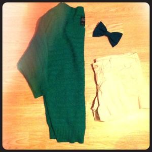 Green American Eagle sweater