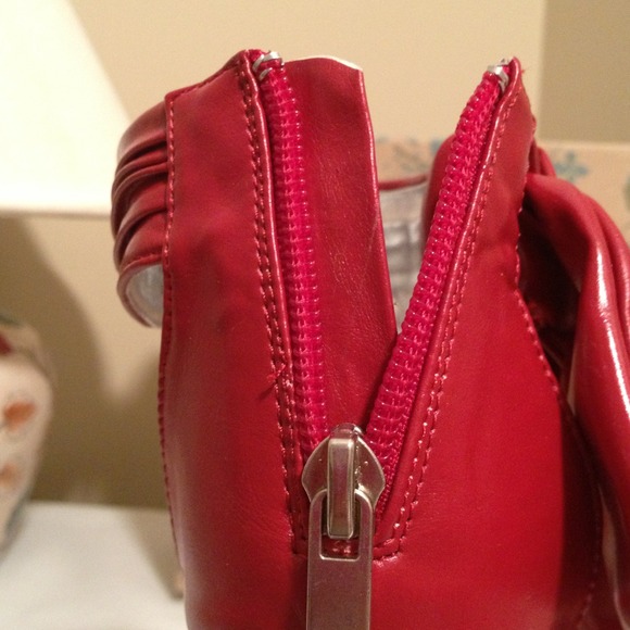 REDUCED 👠Bamboo wedges/faux leather/zip heel👠 - Picture 3 of 4