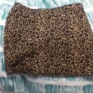 Print  mini skirt===deal/trade$$$$