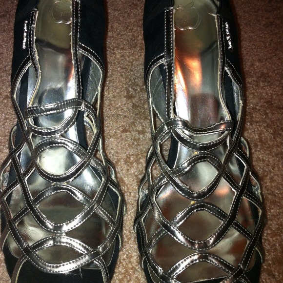 Reduced $10 Apple bottom sexy shoes.